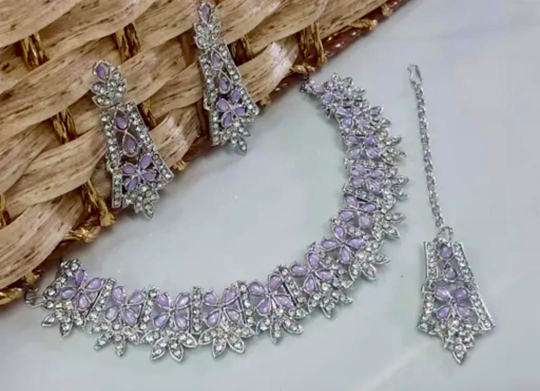 Elegant Lavender Stone Choker Set